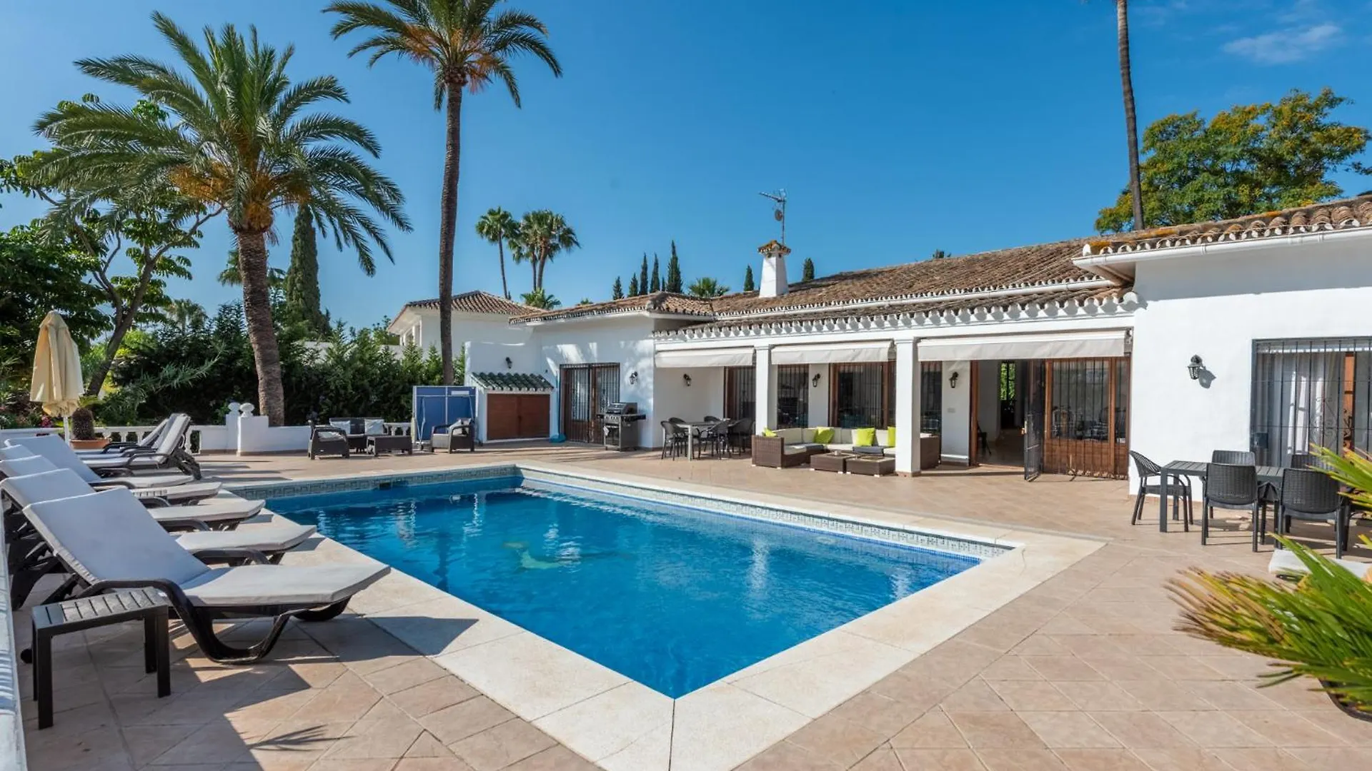 Villa Casa La Concha - Luxury 6 Bedroom Villa In Marbella, Beautiful Mountain View, Heated Swimming Pool, 15Min Walk To Puerto Banus Beaches, Sleeps Up To 12 0*, Marbella Spain