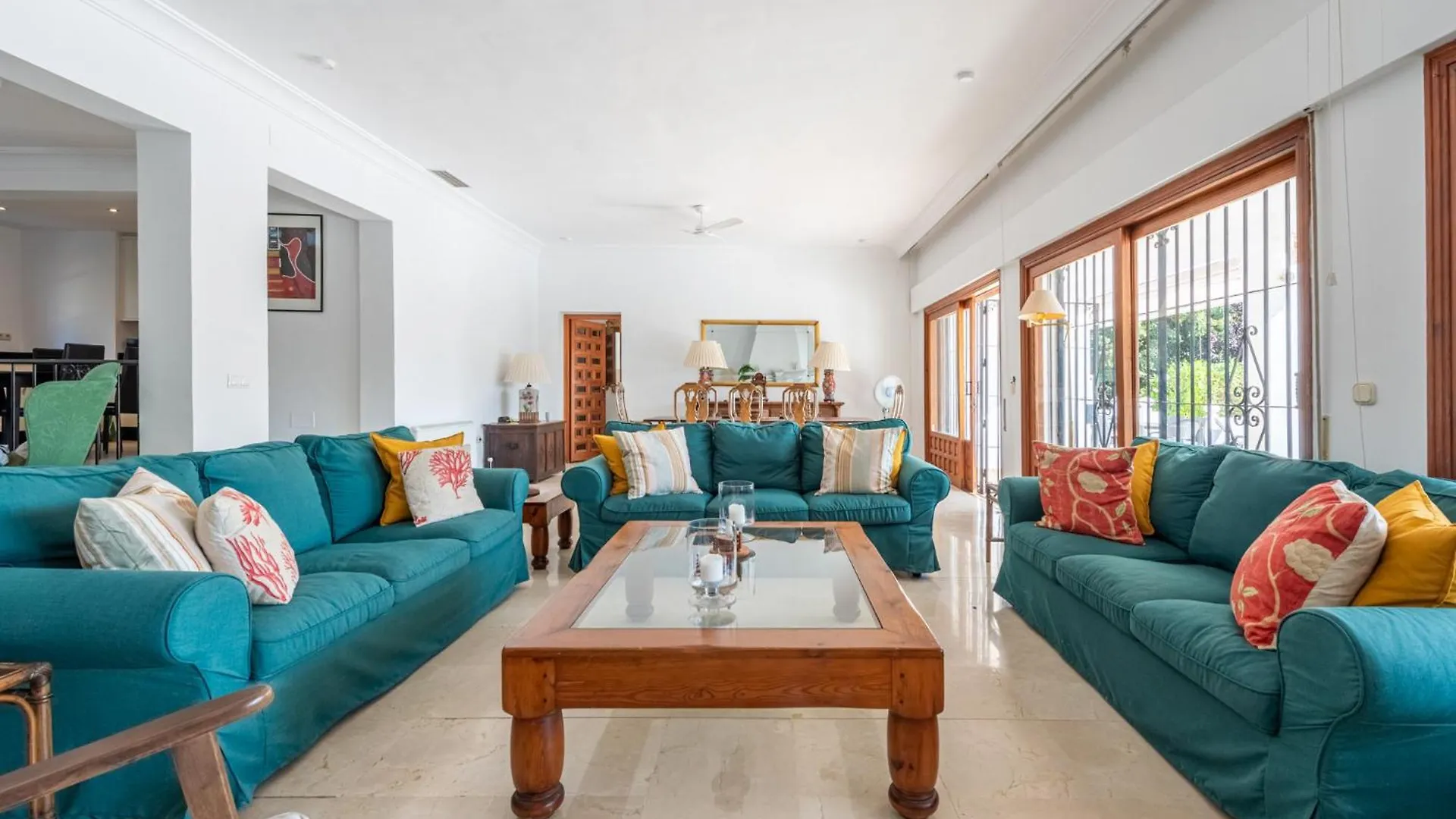Villa Casa La Concha - Luxury 6 Bedroom Villa In Marbella, Beautiful Mountain View, Heated Swimming Pool, 15Min Walk To Puerto Banus Beaches, Sleeps Up To 12 0*, Marbella Spain